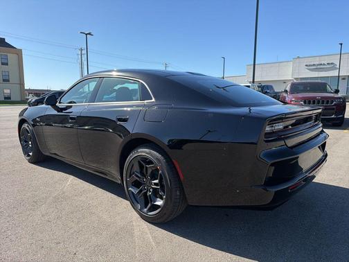 Diamond Black Crystal Pearlcoat 2026 Dodge Charger R/T
