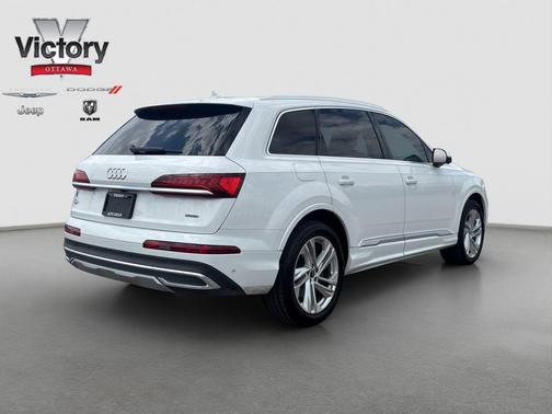 2023 Audi Q7 55 Premium Plus