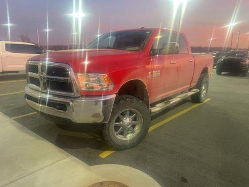 2017 RAM 2500 SLT Crew Cab 4x4 6'4' Box