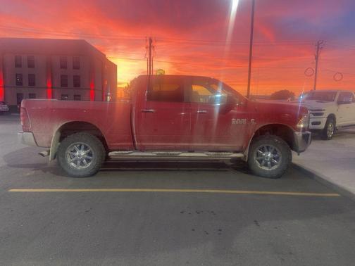 2017 RAM 2500 SLT Crew Cab 4x4 6'4' Box