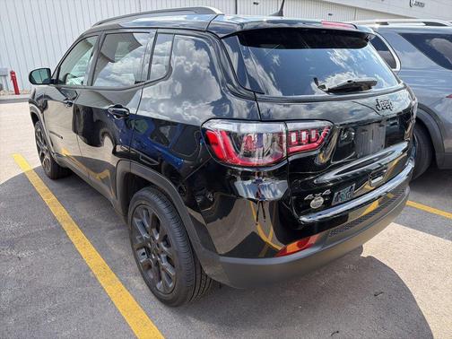 Diamond Black Crystal Pearlcoat 2021 Jeep Compass 80th Special Edition