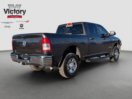 2022 RAM 2500 Tradesman Crew Cab 4x4 6'4' Box