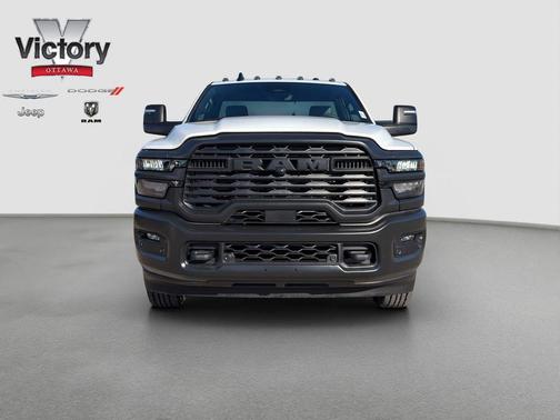 2026 RAM 2500 Tradesman Regular Cab 4x4 8' Box