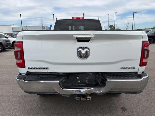 Bright White Clearcoat 2022 RAM 3500 Laramie Crew Cab 4x4 6'4' Box