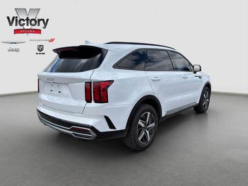 Glacial White Pearl 2023 Kia Sorento S