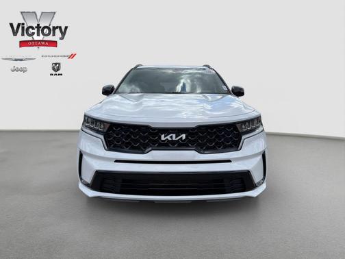 Glacial White Pearl 2023 Kia Sorento S