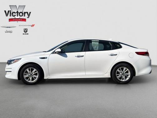 Snow White Pearl 2016 Kia Optima LX