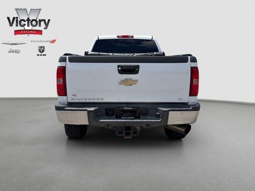 Summit White 2011 Chevrolet Silverado 3500 LT