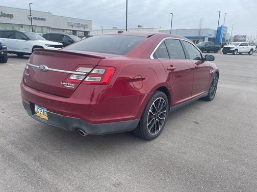 2017 Ford Taurus SEL