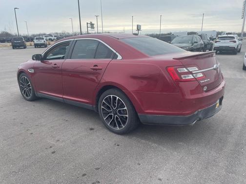 2017 Ford Taurus SEL