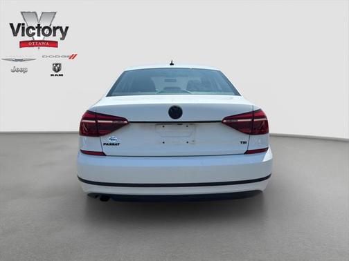 2017 Volkswagen Passat 1.8T S