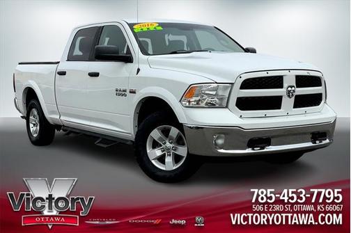 2016 RAM 1500 SLT