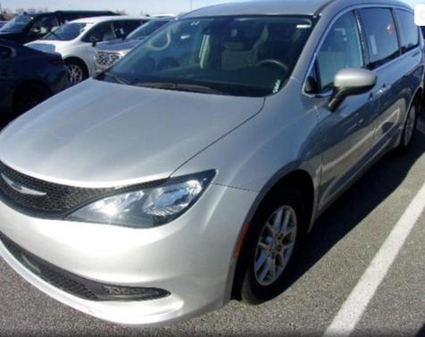 2023 Chrysler Voyager LX