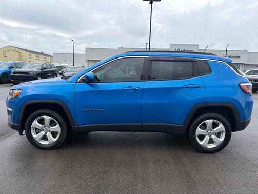 Laser Blue Pearlcoat 2018 Jeep Compass Latitude