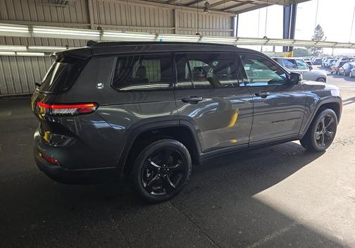 Baltic Gray Metallic Clearcoat 2021 Jeep Grand Cherokee L Altitude