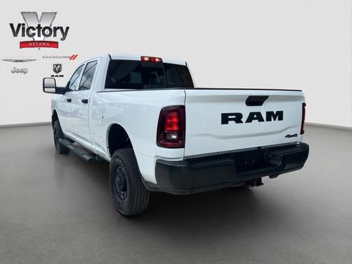 2025 RAM 2500 Tradesman Crew Cab 4x4 6'4' Box