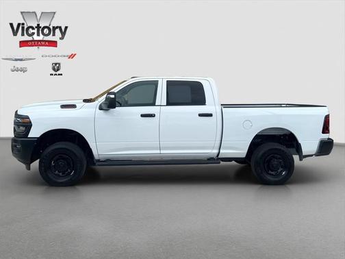 2025 RAM 2500 Tradesman Crew Cab 4x4 6'4' Box