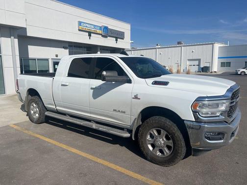 2022 RAM 3500 Big Horn Mega Cab 4x4 6'4' Box