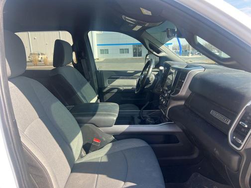 2022 RAM 3500 Big Horn Mega Cab 4x4 6'4' Box