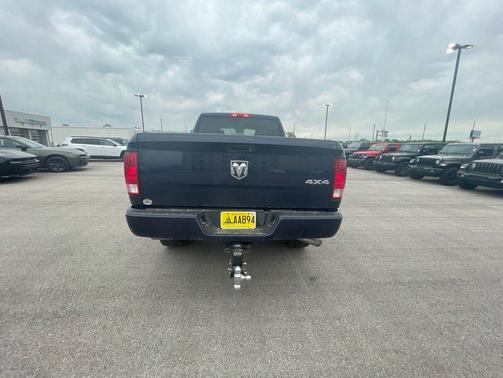 True Blue Pearlcoat 2017 RAM 2500 Tradesman Crew Cab 4x4 6'4' Box