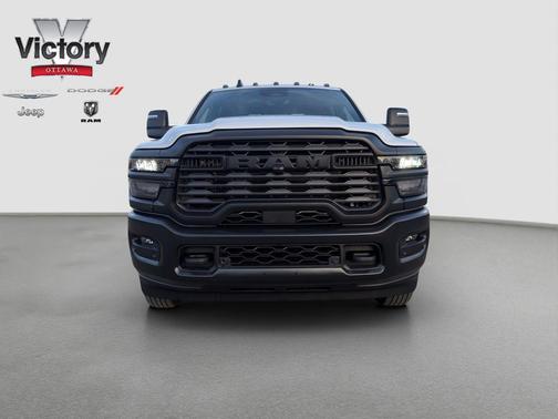 2026 RAM 3500 Tradesman Crew Cab 4x4 8' Box