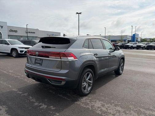 2024 Volkswagen Atlas Cross Sport 2.0T SE w/Technology 4MOTION