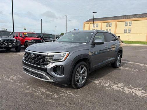 2024 Volkswagen Atlas Cross Sport 2.0T SE w/Technology 4MOTION