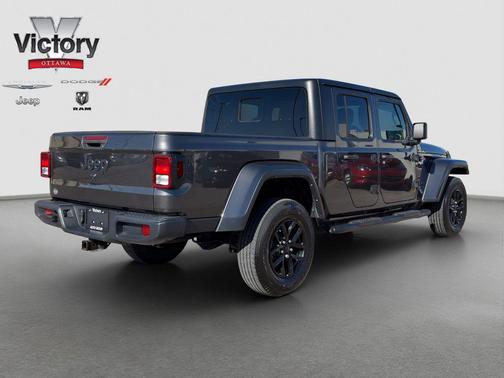 2023 Jeep Gladiator Sport S