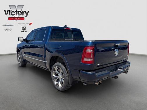 Patriot Blue Pearlcoat 2019 RAM 1500 Limited