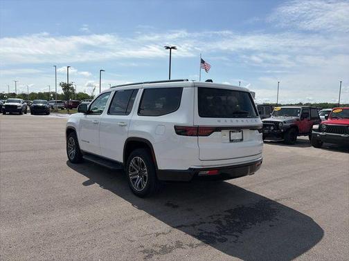 Bright White Clearcoat 2024 Jeep Wagoneer Series II 4x4