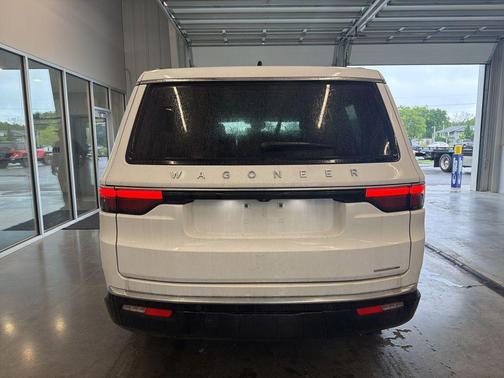 Bright White Clearcoat 2024 Jeep Wagoneer Series II 4x4