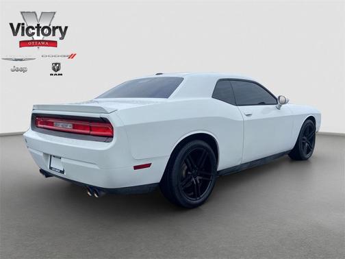 2013 Dodge Challenger SXT