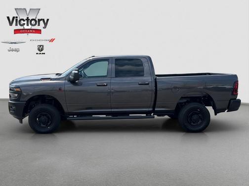 2025 RAM 2500 Tradesman Crew Cab 4x4 6'4' Box