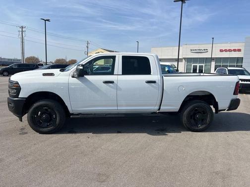 Bright White Clearcoat 2026 RAM 2500 Tradesman Crew Cab 4x4 6'4' Box