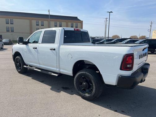 Bright White Clearcoat 2026 RAM 2500 Tradesman Crew Cab 4x4 6'4' Box