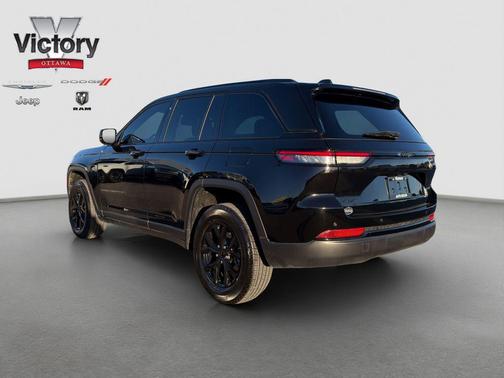 2025 Jeep Grand Cherokee Altitude