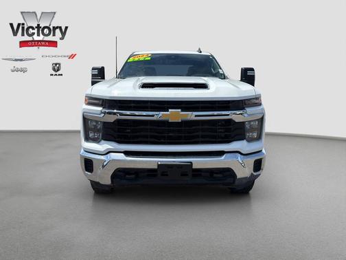 2024 Chevrolet Silverado 3500 LT