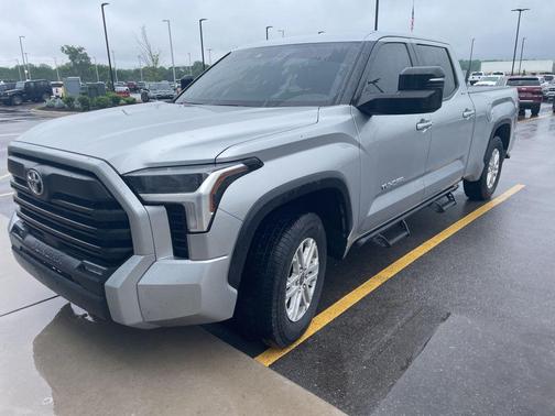 Celestial Silver Metallic 2022 Toyota Tundra SR5