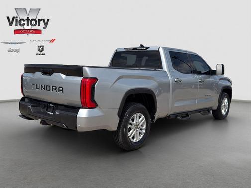 Celestial Silver Metallic 2022 Toyota Tundra SR5