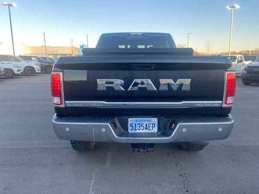 2018 RAM 2500 Limited Crew Cab 4x4 6'4' Box