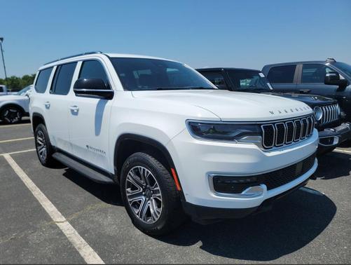 Bright White Clearcoat 2025 Jeep Wagoneer 4x4