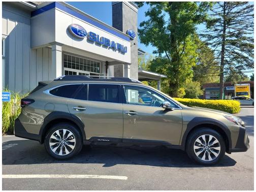 2023 Subaru Outback Touring XT