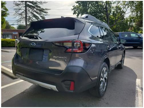 2022 Subaru Outback Touring XT