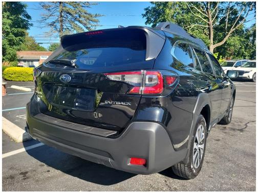 2023 Subaru Outback Premium