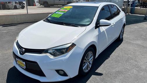 Super White 2015 Toyota Corolla LE