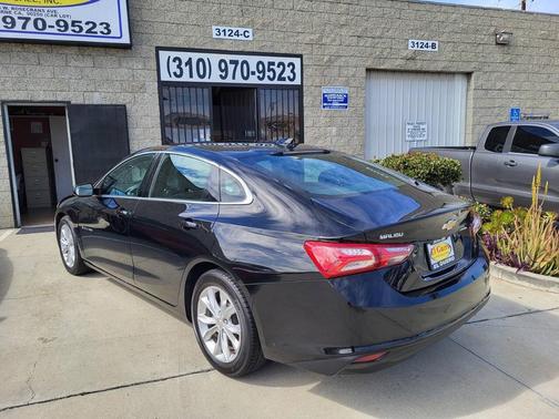 Mosaic Black Metallic 2021 Chevrolet Malibu LT