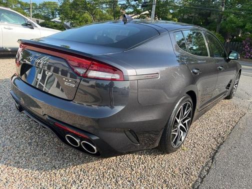 2022 Kia Stinger GT-Line