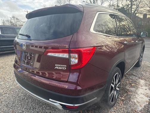 2022 Honda Pilot Touring 8-Passenger