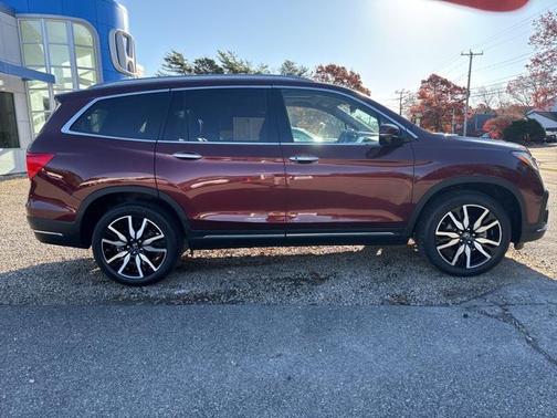 2022 Honda Pilot Touring 8-Passenger