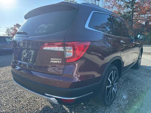 2022 Honda Pilot Touring 8-Passenger